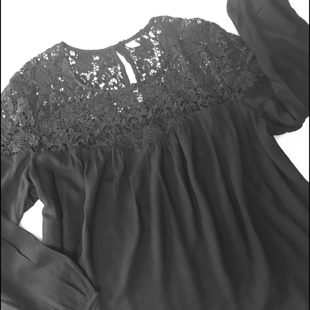 Old Navy Women’s Lace Yoke Blouse